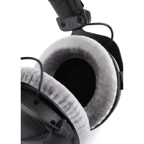 Casque d'écoute de studio DT 770 PRO 32&nbsp;Ohm de beyerdynamic, modèle fermé, avec fil pour un enregistrement et une surveillance professionnels