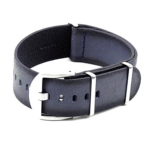 DASSARI  Slater Distressed Italian Leather Nato Watch Strap In 18MM In Blue