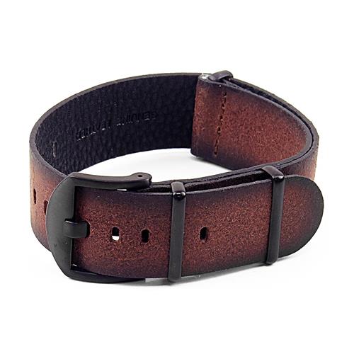 Image 1 de 4.. DASSARI Slater Distressed Italian Leather NATO Watch Strap w/ Matte Black Buckle in Rust 24mm