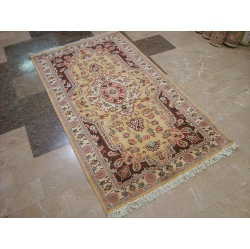 Ahmedani Exclusive Medallion Flowers Hand Knotted Wool Silk Carpet 5.7' x 3.1' Area Rug - Multi-Colour
