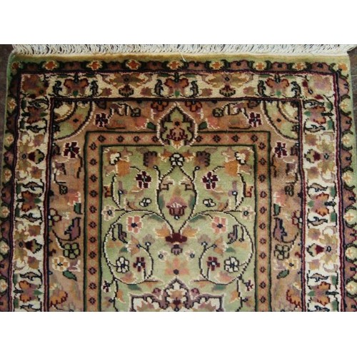 Green Ivory Touch Excellent Designed Rectangle Area Rugs Hand Knotted Wool Silk Carpet'