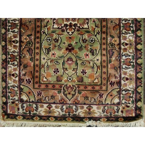 Green Ivory Touch Excellent Designed Rectangle Area Rugs Hand Knotted Wool Silk Carpet'