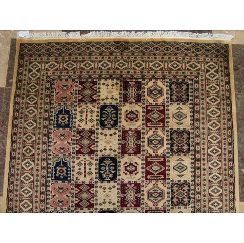 Bakhtiar Jaal Fine Rectangle Area Rug Hand Knotted Wool Silk Carpet'