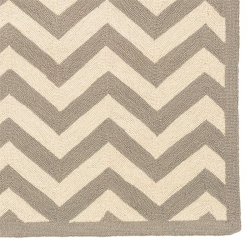 Linon RUG-SH0157 5 x 7 ft. Silhouette Chevron Indoor Area Rug - Grey