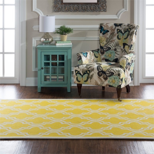 Linon RUG-SH1257 5 x 7 ft. Silhouette Quatrefoil Indoor Area Rug - Yellow