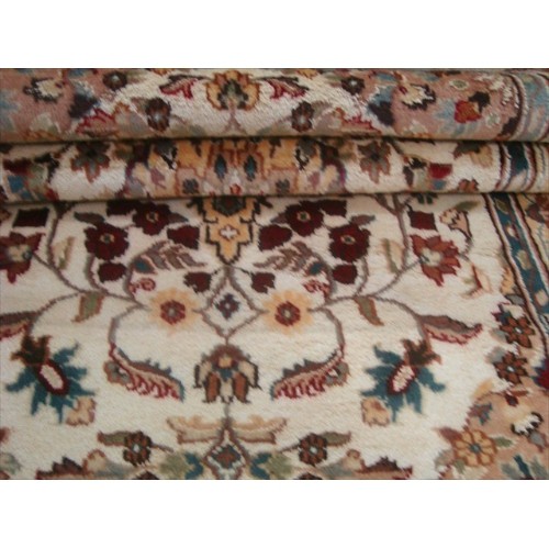Wow Ivory Medallion Flowers Rectangle Area Rug Hand Knotted Wool Silk Carpet'