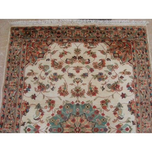 Chiraag Bunch Ivory Medallion Floral Rectangle Area Rug Hand Knotted Wool Silk Carpet'