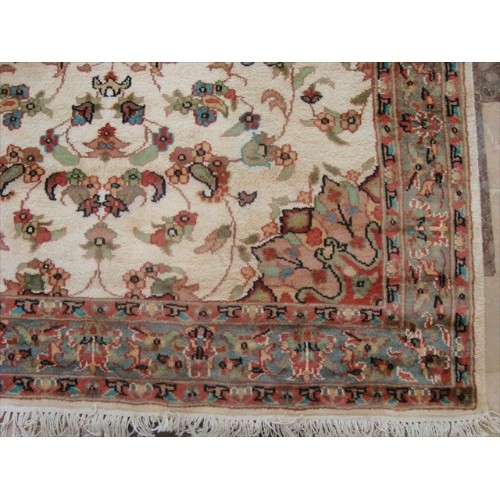 Chiraag Bunch Ivory Medallion Floral Rectangle Area Rug Hand Knotted Wool Silk Carpet'