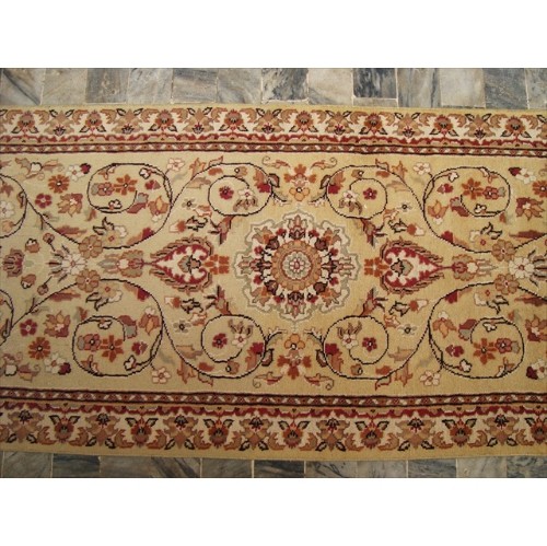 Rare Beige Amazed Floral Soft Hand Knotted Carpet Hall Way Runner Rug'