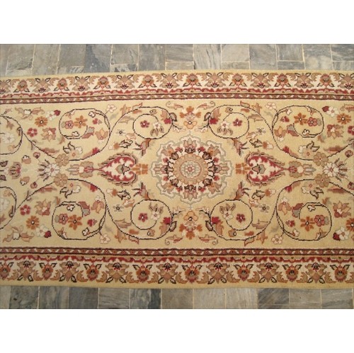 Rare Beige Amazed Floral Soft Hand Knotted Carpet Hall Way Runner Rug'