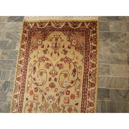 Rare Beige Amazed Floral Soft Hand Knotted Carpet Hall Way Runner Rug'