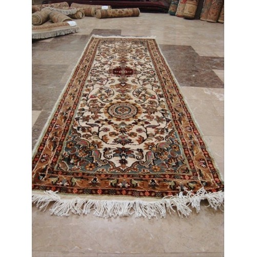 Love Ivory Floral Medallion Hand Knotted Runner Rug Wool Silk Carpet'