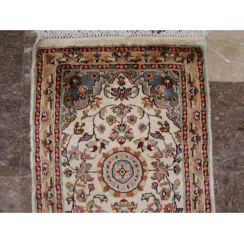 Love Ivory Floral Medallion Hand Knotted Runner Rug Wool Silk Carpet'