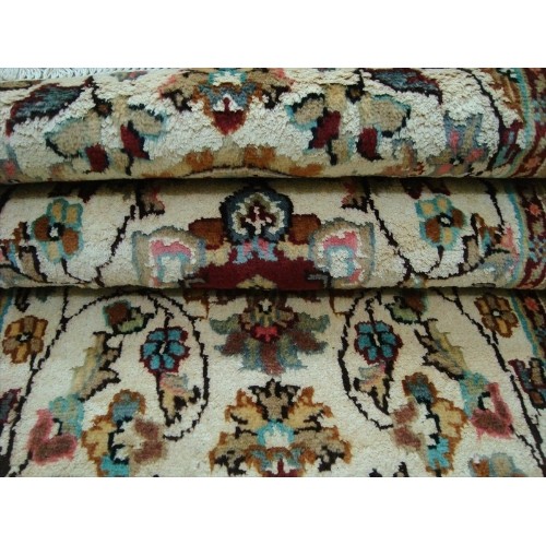 Love Ivory Floral Medallion Hand Knotted Runner Rug Wool Silk Carpet'