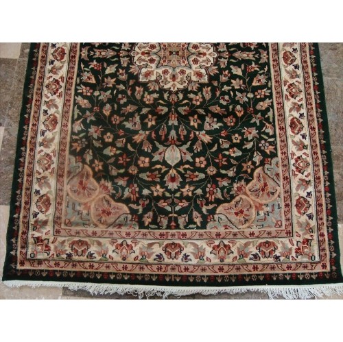 Wow Exclusive Exotic Dark Green Floral Rare Hand Knotted Area Rug'