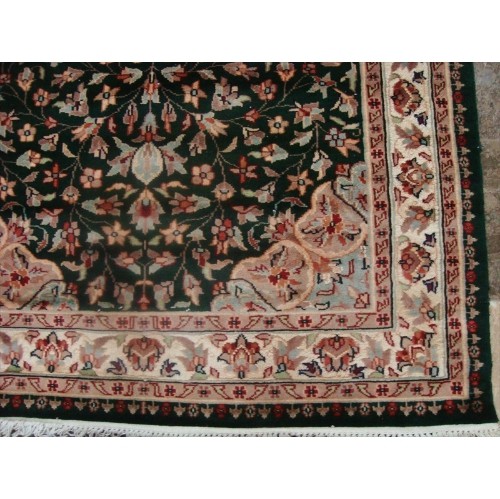Wow Exclusive Exotic Dark Green Floral Rare Hand Knotted Area Rug'