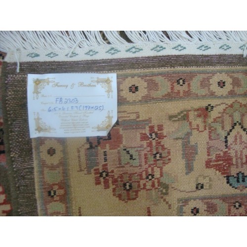 Exclusive Medallion Floral Green Hand Knotted Rectangle Area Rug'