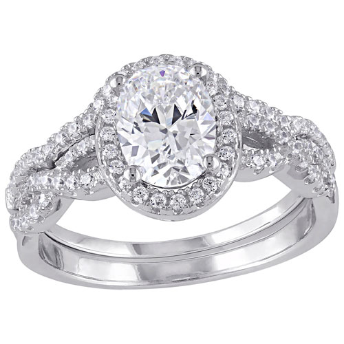 Bridal Halo Ring in Sterling Silver with 28 Round-Cut Cubic Zirconia - Size 6