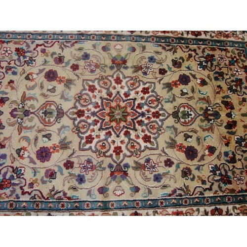 Beige Ivory Lovely Medallion Flower Area Rug Hand Knotted Wool Silk Carpet'