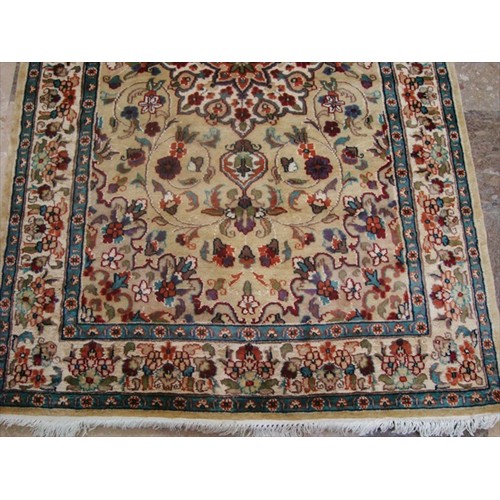 Beige Ivory Lovely Medallion Flower Area Rug Hand Knotted Wool Silk Carpet'