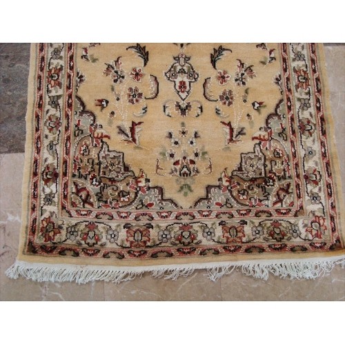 Ahmedani Gorgeous Floral Medallion Hand Knotted Wool Silk Carpet 5.1' x 2.11' Area Rug - Cream