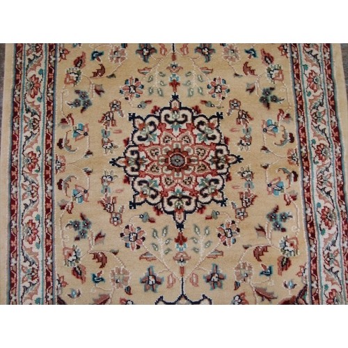 Ahmedani Floral Medallion Hand Knotted Wool Silk Carpet 5.3' x 3.1' Area Rug - Cream