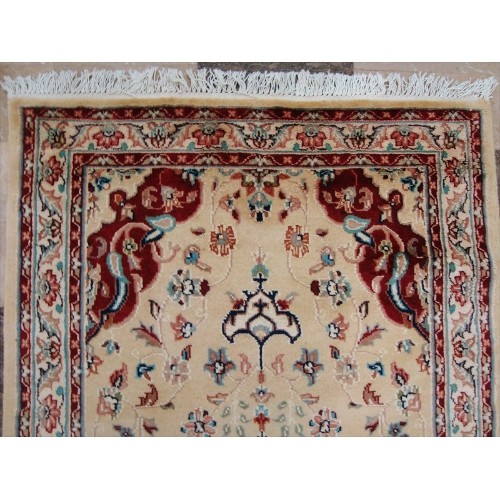 Ahmedani Floral Medallion Hand Knotted Wool Silk Carpet 5.3' x 3.1' Area Rug - Cream