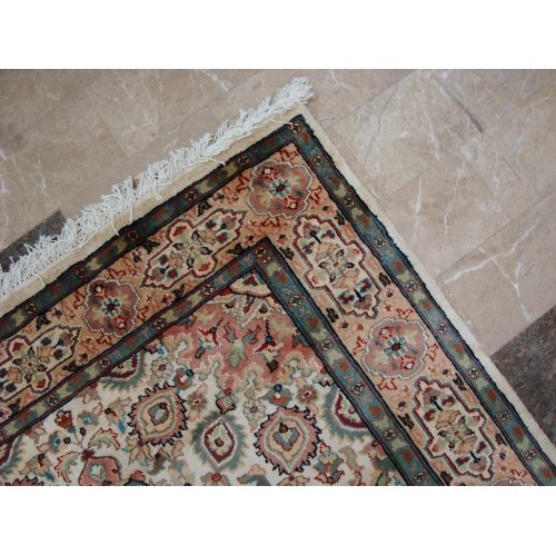 Exclusive Jhoomar Beauty Floral Oriental Area Rug Hand Knotted Wool Silk Carpet'
