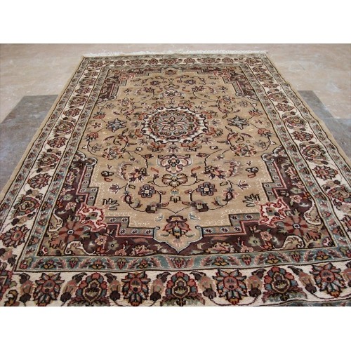 Ahmedani Beige Tan Beauty Floral Oriental Hand Knotted Wool Silk Carpet 6.1' x 4.1' Area Rug - Beige/Tan