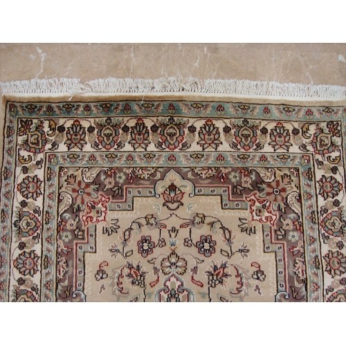 Ahmedani Beige Tan Beauty Floral Oriental Hand Knotted Wool Silk Carpet 6.1' x 4.1' Area Rug - Beige/Tan