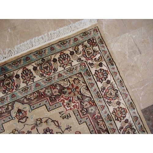 Ahmedani Beige Tan Beauty Floral Oriental Hand Knotted Wool Silk Carpet 6.1' x 4.1' Area Rug - Beige/Tan