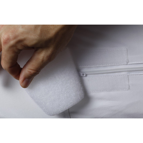 Couvre-matelas imperméable BEDPRO de ViscoLogic en laboratoire avec fermeture à glissière