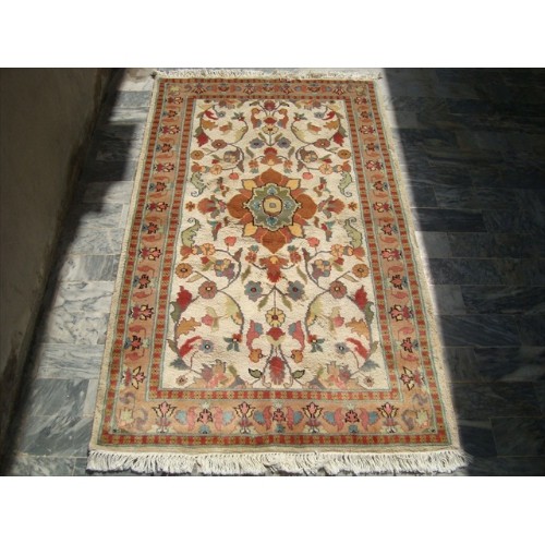 Ahmedani Wow Medallion Flowers Rug Hand Knotted Wool Silk Carpet 3.1' x 5.1' Area Rug - Ivory