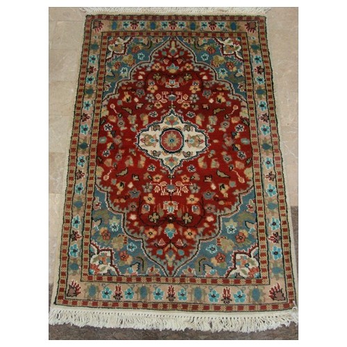 AHMEDANI  Floral Medallion Hand Knotted Wool Silk Carpet 3.11' X 2.8' Area Rug - In Ivory