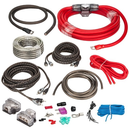 Trousse d’installation complète de deux amplificateurs RFK4D 4 AWG de Rockford Fosgate