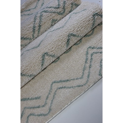 LA Dole Shaggy Moroccan 6'5" x 9'5" Rectangle Area Rug - Ivory/Aqua Green