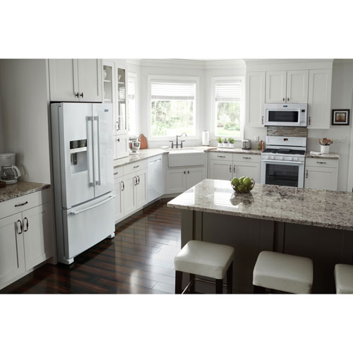 Réfrigérateur à deux portes 25 pi³ 36 po avec éclairage DEL de Maytag - Blanc