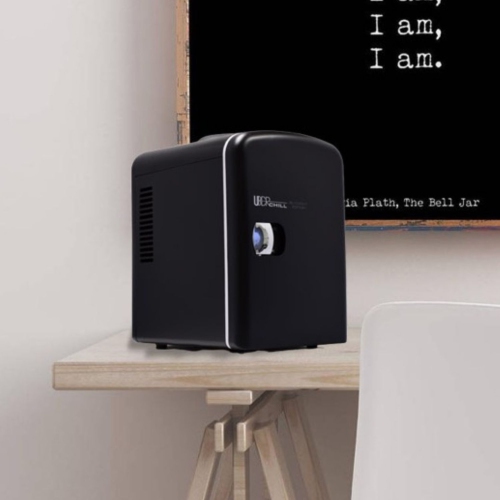 Uber Appliance – Mini réfrigérateur personnel Uber Chill, capacité de 6 canettes pour le bar, la chambre, le bureau ou la chambre d’étudiant,