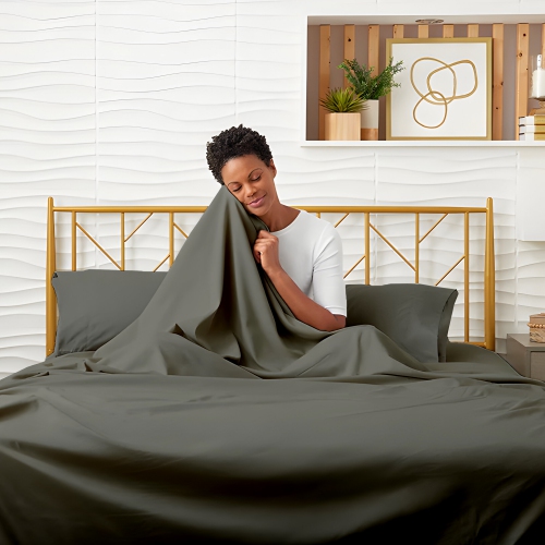 EGYPTIAN COMFORT - Silky Smooth Lightweight Twin Size Bed Sheet Set - Brushed Micro - Deep Pocket - 3 Piece Set