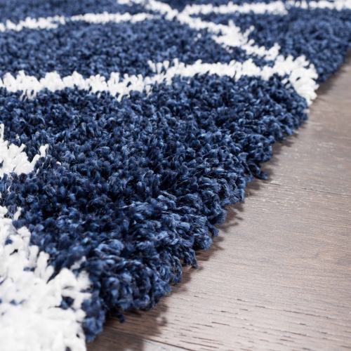 AG Home Victoria Lattice 5'3" x 7'7" Shag Area Rug - Navy