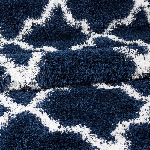 AG Home Victoria Lattice 5'3" x 7'7" Shag Area Rug - Navy