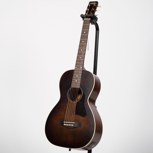 Art & Lutherie Roadhouse Acoustic-Electric Guitar - Bourbon Burst