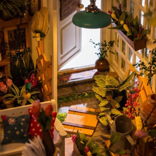 DIY House-Miller's Garden