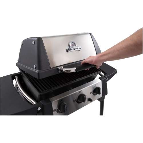 BROIL KING Porta-Chef 320 3 Burner 430 sq. in. 18,000BTU Propane Barbecue