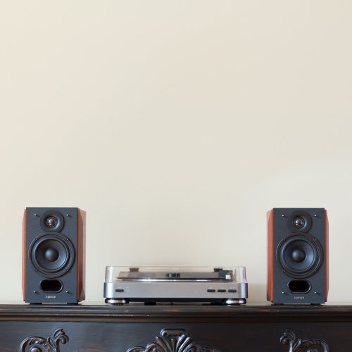 Edifier P17 Passive Bookshelf Speakers, 2-way Speakers with Built-in Wall-Mount Bracket - Pair