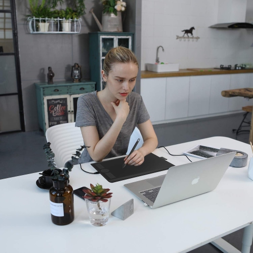 Tablette graphique à 8192 niveaux de pression 10 x 6,25 po avec stylet sans pile - version M10K 2018