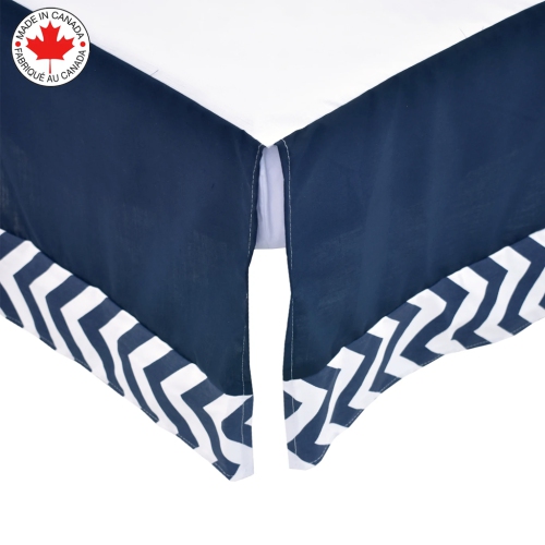 Bebelelo - 5 pieces bedding for baby – navy blue and white with a Zigzag pattern