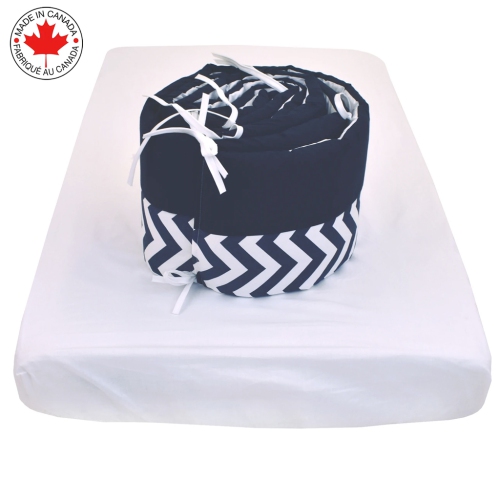 Bebelelo - 5 pieces bedding for baby – navy blue and white with a Zigzag pattern