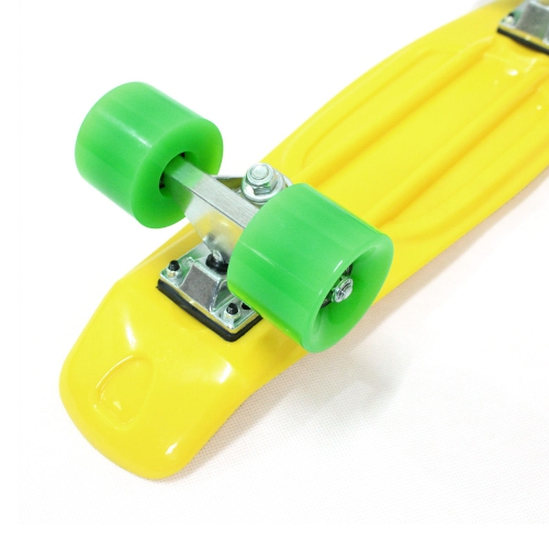 Planche à roulettes rétro en plastique de 22 po avec outil en T pour patin tout-en-un, planche à roulettes de banane de surf de rue Cruiser