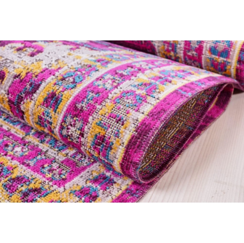 Elson Lilac Beige Traditional Indoor/Outdoor Area Rug 6'5" x 9'5"